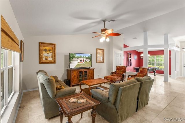 36 Fringetree Street, Homosassa, FL 34446