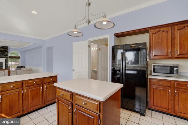 401 S SHAFFER DR, New Freedom, PA 17349