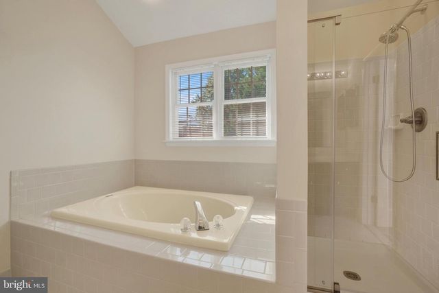 401 S SHAFFER DR, New Freedom, PA 17349