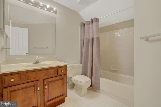 401 S SHAFFER DR, New Freedom, PA 17349