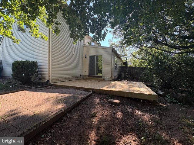 1840 CONDOR LN, Dover, PA 17315