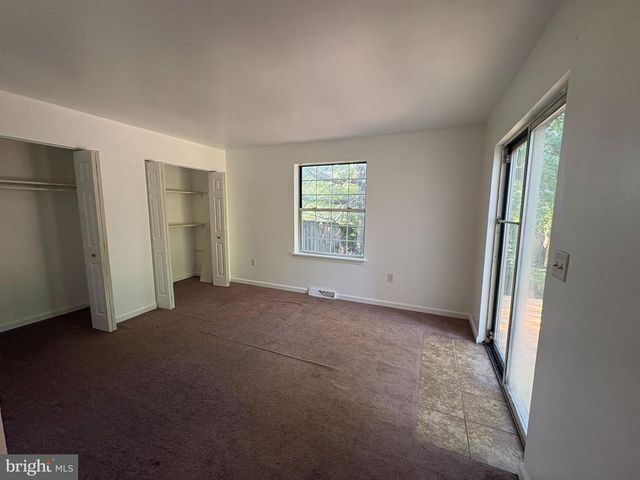 1840 CONDOR LN, Dover, PA 17315