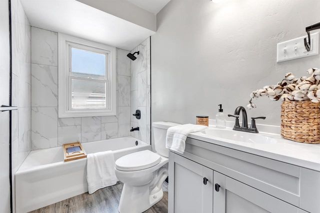 2302 GLENDALE AVENUE, Green Bay, WI 54303