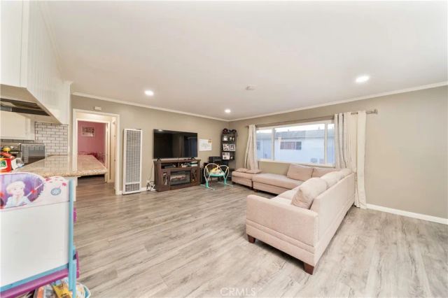 6021 Gage 4, Bell Gardens, CA 90201