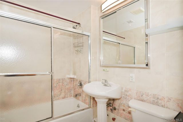 31-18 Union Street 7A, Flushing, NY 11354