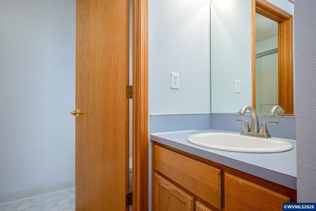 16033 SE Mary Ann Ln, Milwaukie, OR 97267