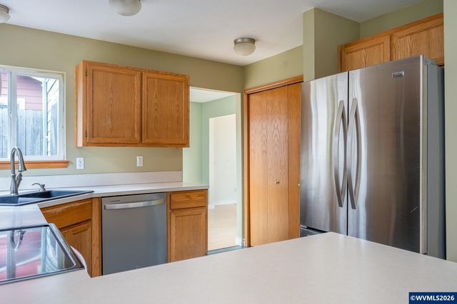 16033 SE Mary Ann Ln, Milwaukie, OR 97267