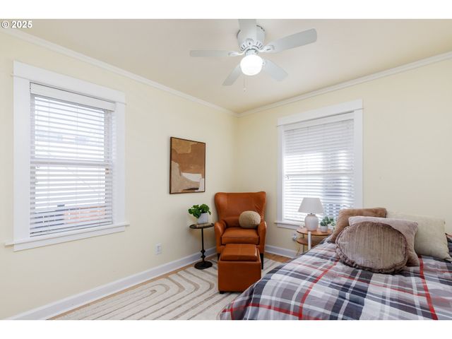 2913 Ne KILLINGSWORTH St, Portland, OR 97211