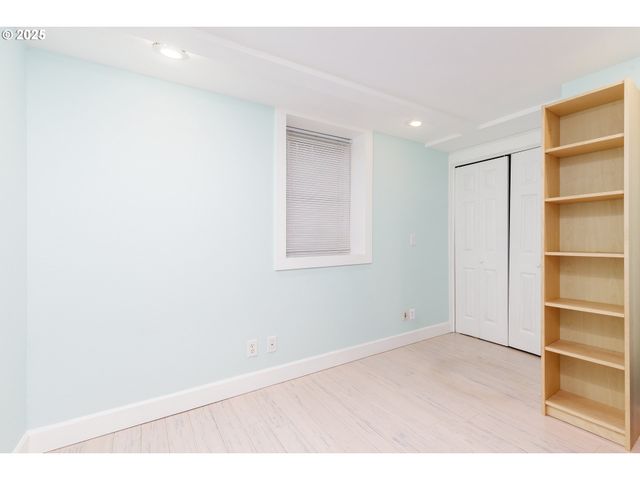 2913 Ne KILLINGSWORTH St, Portland, OR 97211