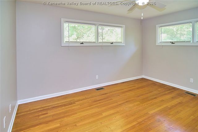 507 Orchard Avenue Se, St Albans, WV 25177