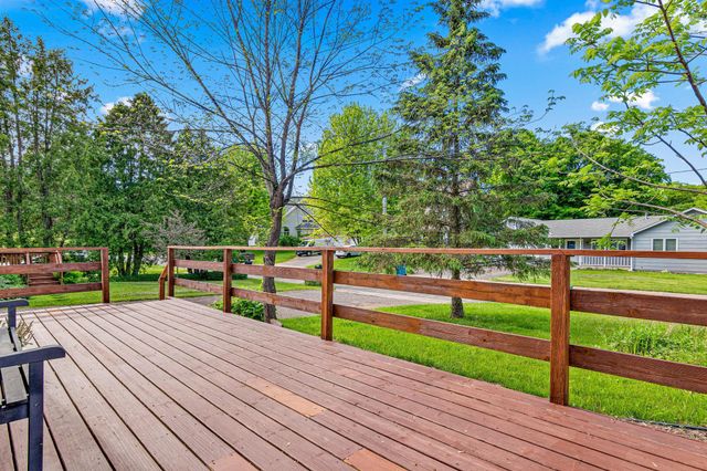 5963 Idlewood Road, Mound, MN 55364