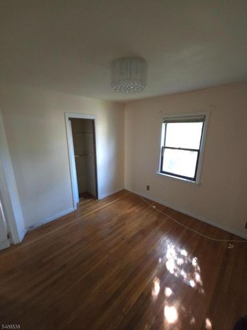 247 Albermarle St, Rahway City, NJ 07065