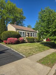 247 Albermarle St, Rahway City, NJ 07065