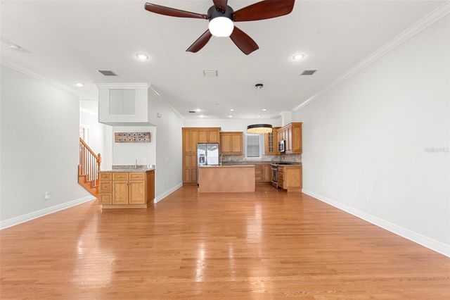 905 VILLA VENICIA WAY, Tampa, FL 33606