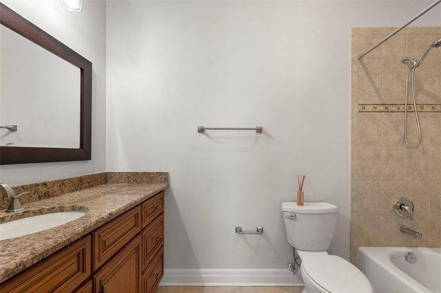 905 VILLA VENICIA WAY, Tampa, FL 33606