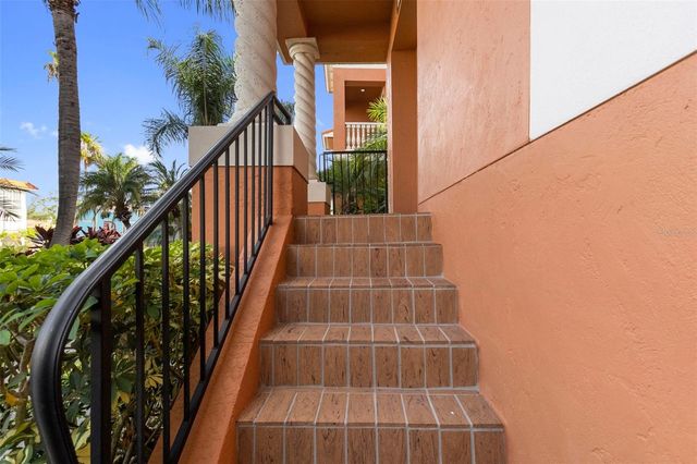 905 VILLA VENICIA WAY, Tampa, FL 33606