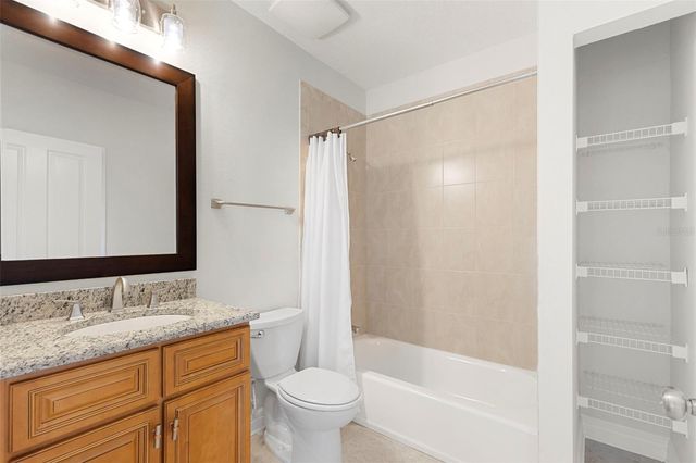 905 VILLA VENICIA WAY, Tampa, FL 33606