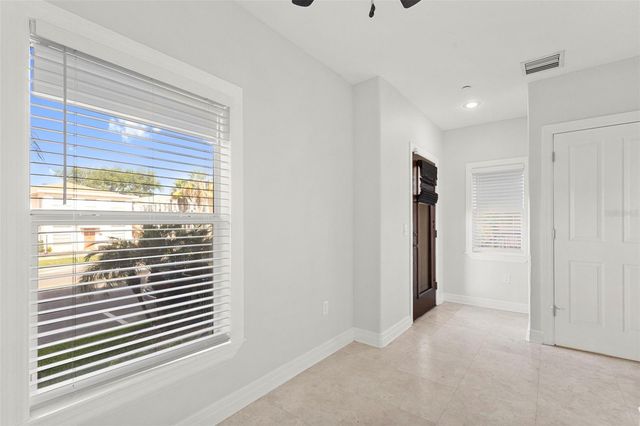 905 VILLA VENICIA WAY, Tampa, FL 33606