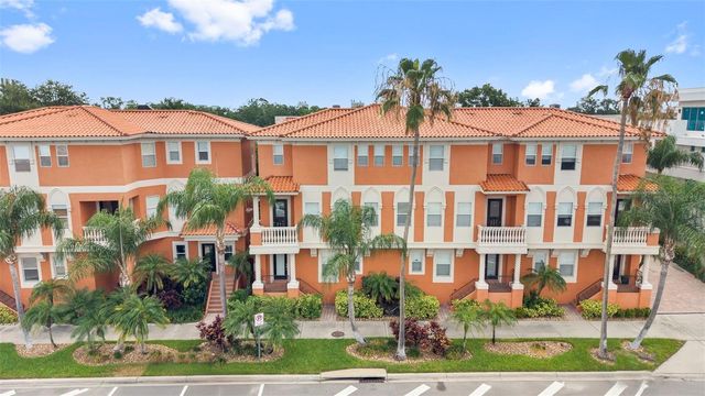 905 VILLA VENICIA WAY, Tampa, FL 33606