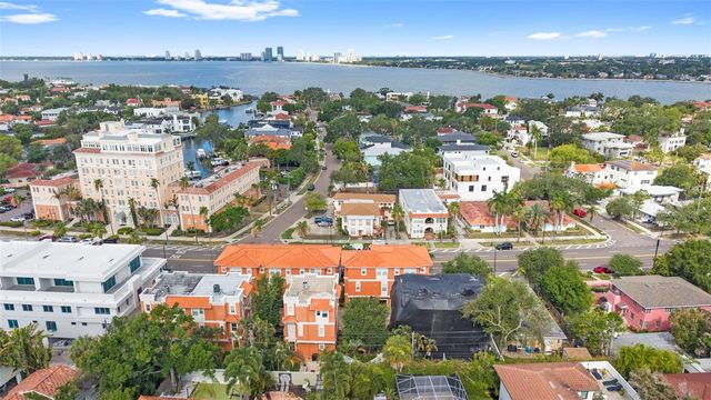 905 VILLA VENICIA WAY, Tampa, FL 33606