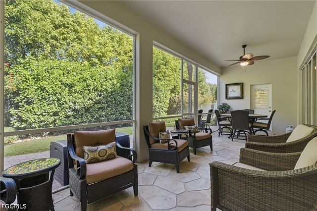 193 Skipping Stone LN, Naples, FL 34119