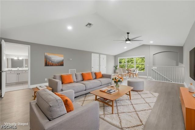 193 Skipping Stone LN, Naples, FL 34119