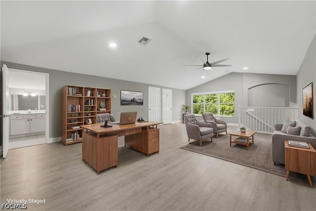 193 Skipping Stone LN, Naples, FL 34119