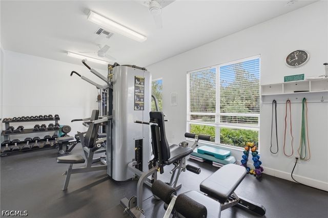 193 Skipping Stone LN, Naples, FL 34119