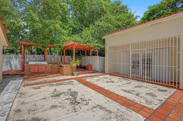 7030 Sunset Drive, Miami, FL 33143
