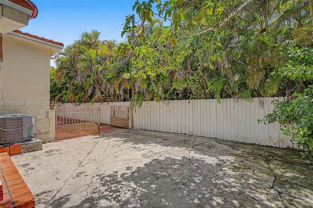 7030 Sunset Drive, Miami, FL 33143