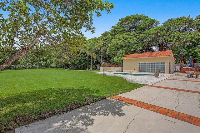 7030 Sunset Drive, Miami, FL 33143