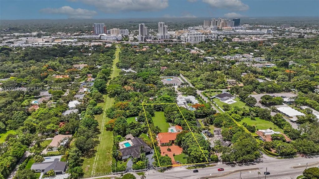 7030 Sunset Drive, Miami, FL 33143