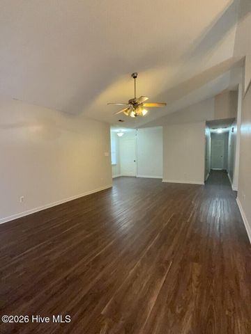 2694 Idlebrook Circle, Midway Park, NC 28544