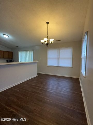 2694 Idlebrook Circle, Midway Park, NC 28544