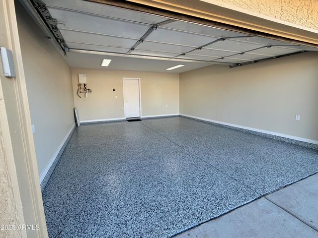 2535 E BLUEFIELD Avenue, Phoenix, AZ 85032