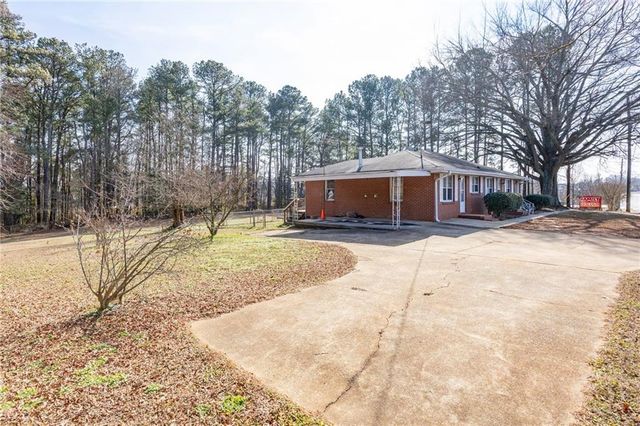 2041 Austell SW Road, Marietta, GA 30008