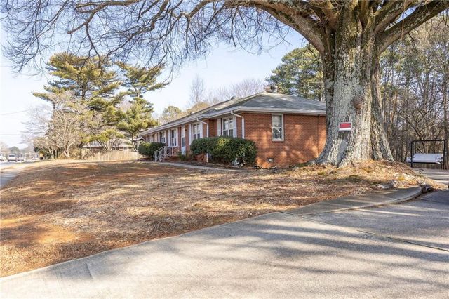 2041 Austell SW Road, Marietta, GA 30008