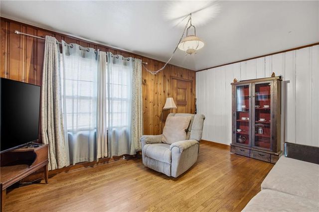 2041 Austell SW Road, Marietta, GA 30008