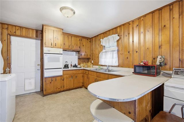 2041 Austell SW Road, Marietta, GA 30008