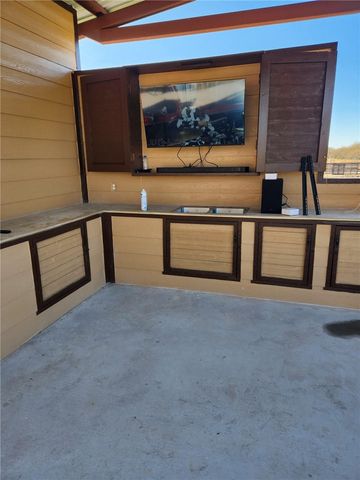 894 COUNTY ROAD 465, Alice, TX 78332