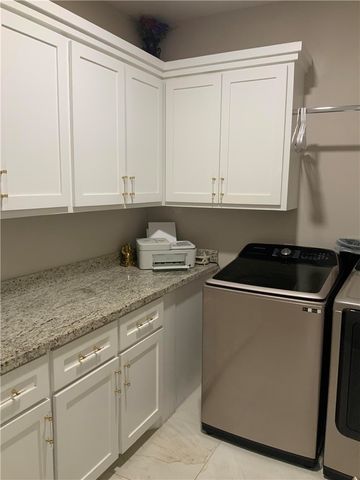 894 COUNTY ROAD 465, Alice, TX 78332