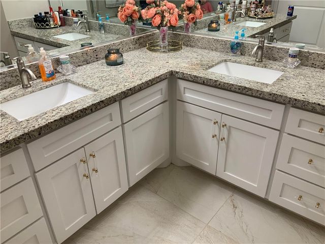894 COUNTY ROAD 465, Alice, TX 78332