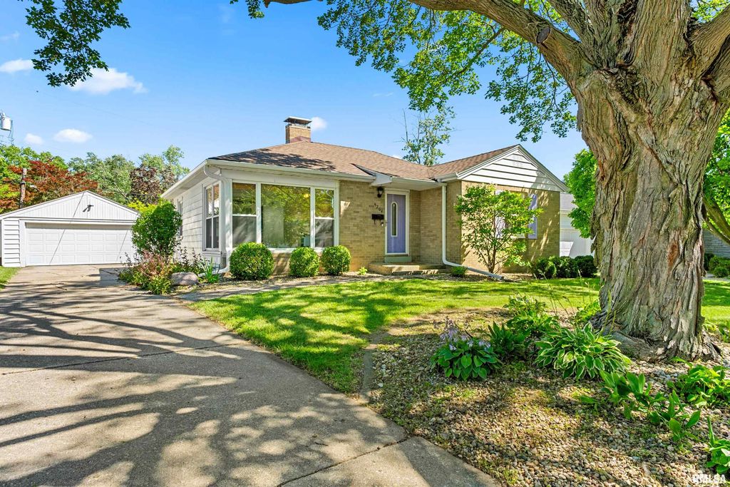4204 N DEVON Lane, Peoria, IL 61614