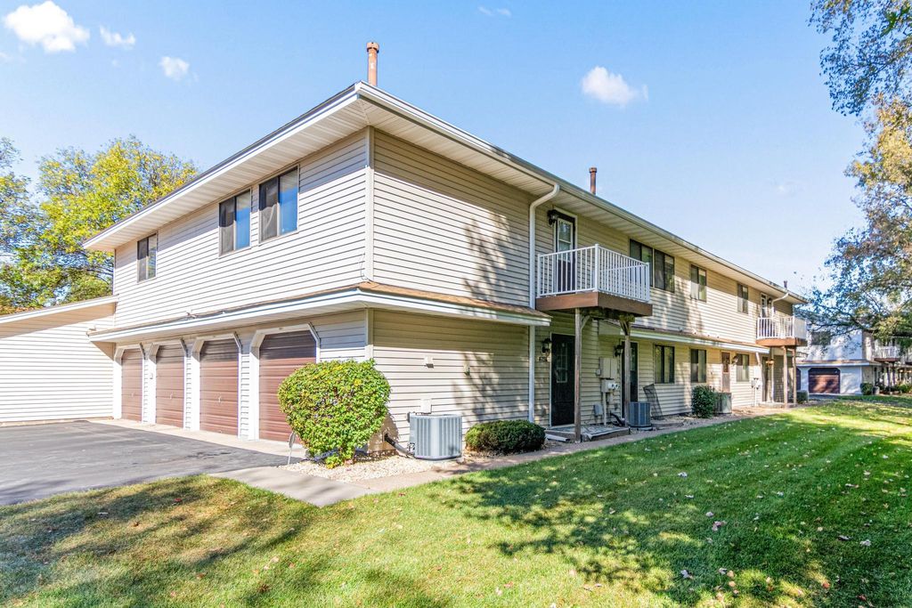 2547 Brookdale Lane, Brooklyn Park, MN 55444