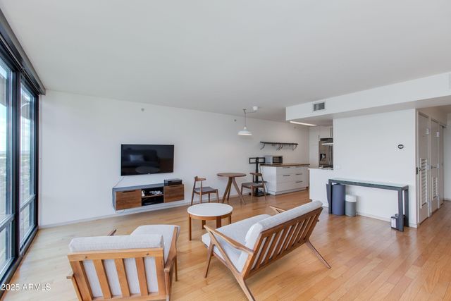 4808 N 24TH Street 806, Phoenix, AZ 85016