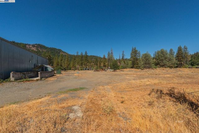 30661 State Hwy 3, Douglas City, CA 96024