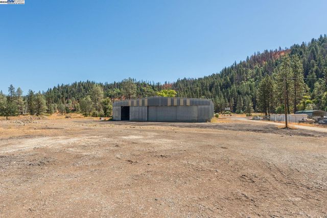 30661 State Hwy 3, Douglas City, CA 96024