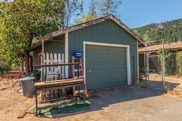 30661 State Hwy 3, Douglas City, CA 96024
