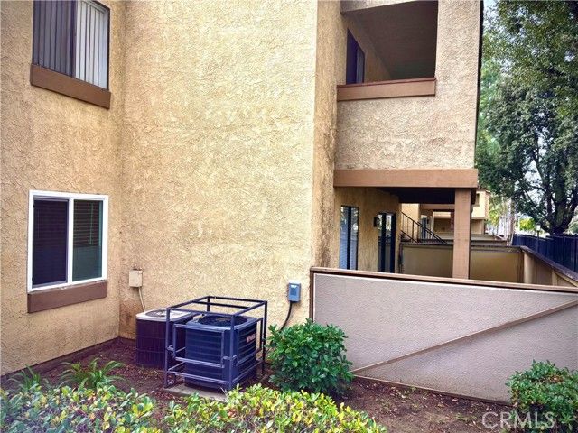 1110 W Blaine 102, Riverside, CA 92507