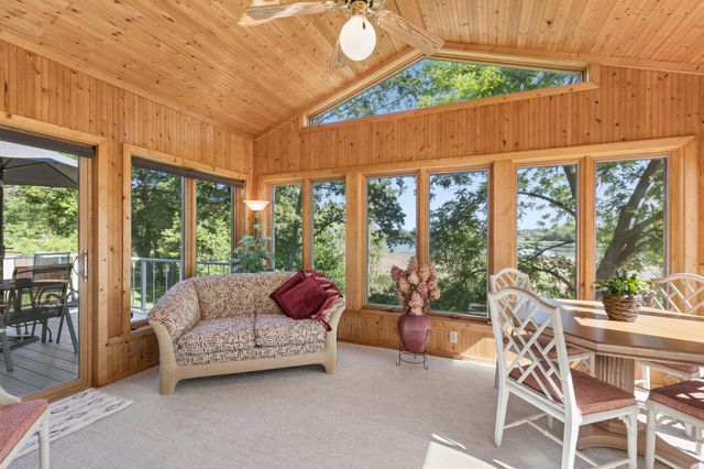 1807 Timberline Trail, Minnetonka, MN 55305